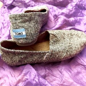 NWT Toms Metallic Tweed Slip-Ons, sz 6
